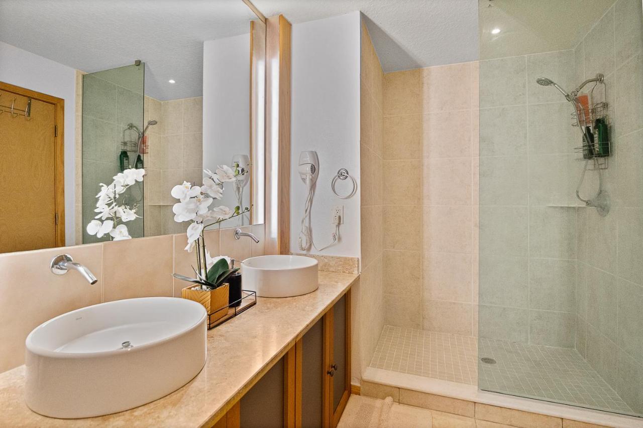 Couples Getaway - Sweet Retreat - European Village Best Location Palm Coast Bagian luar foto