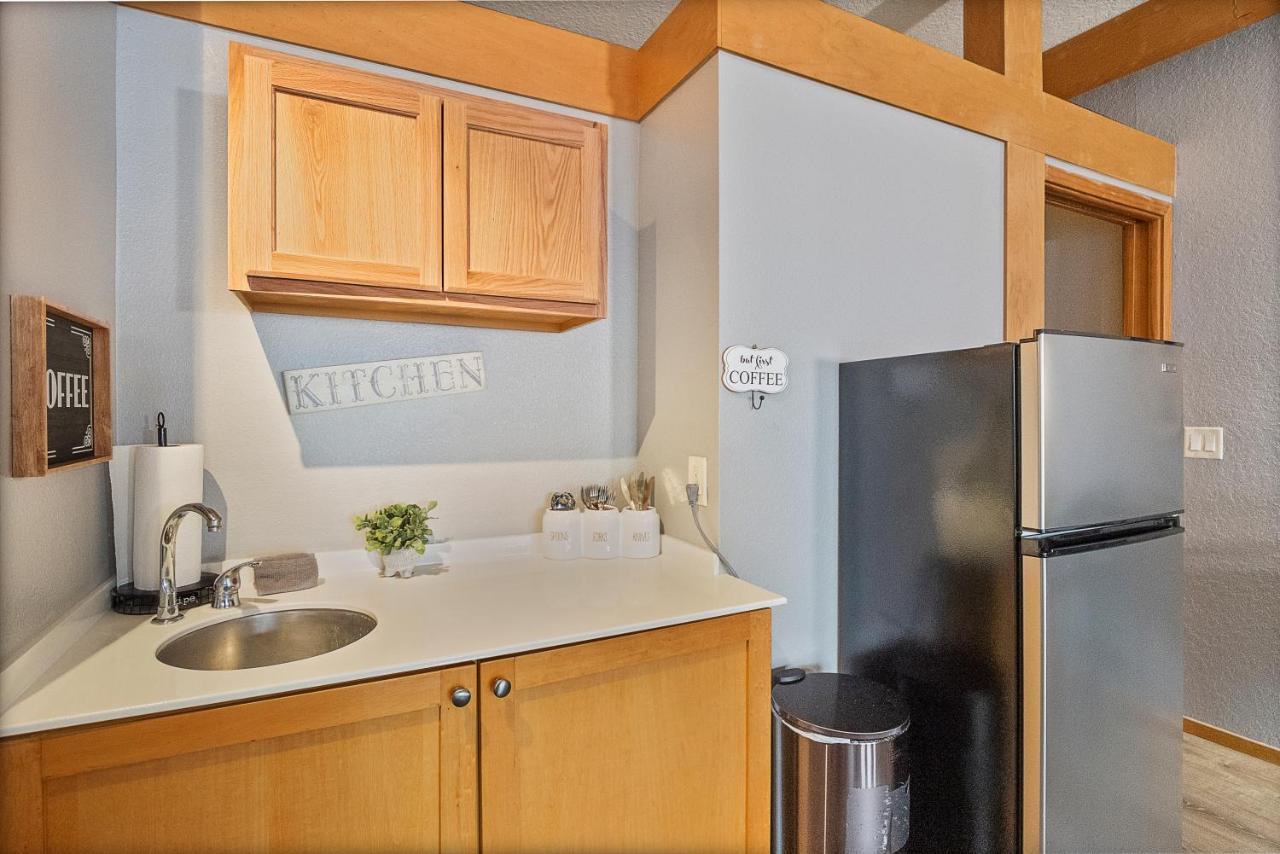Couples Getaway - Sweet Retreat - European Village Best Location Palm Coast Bagian luar foto