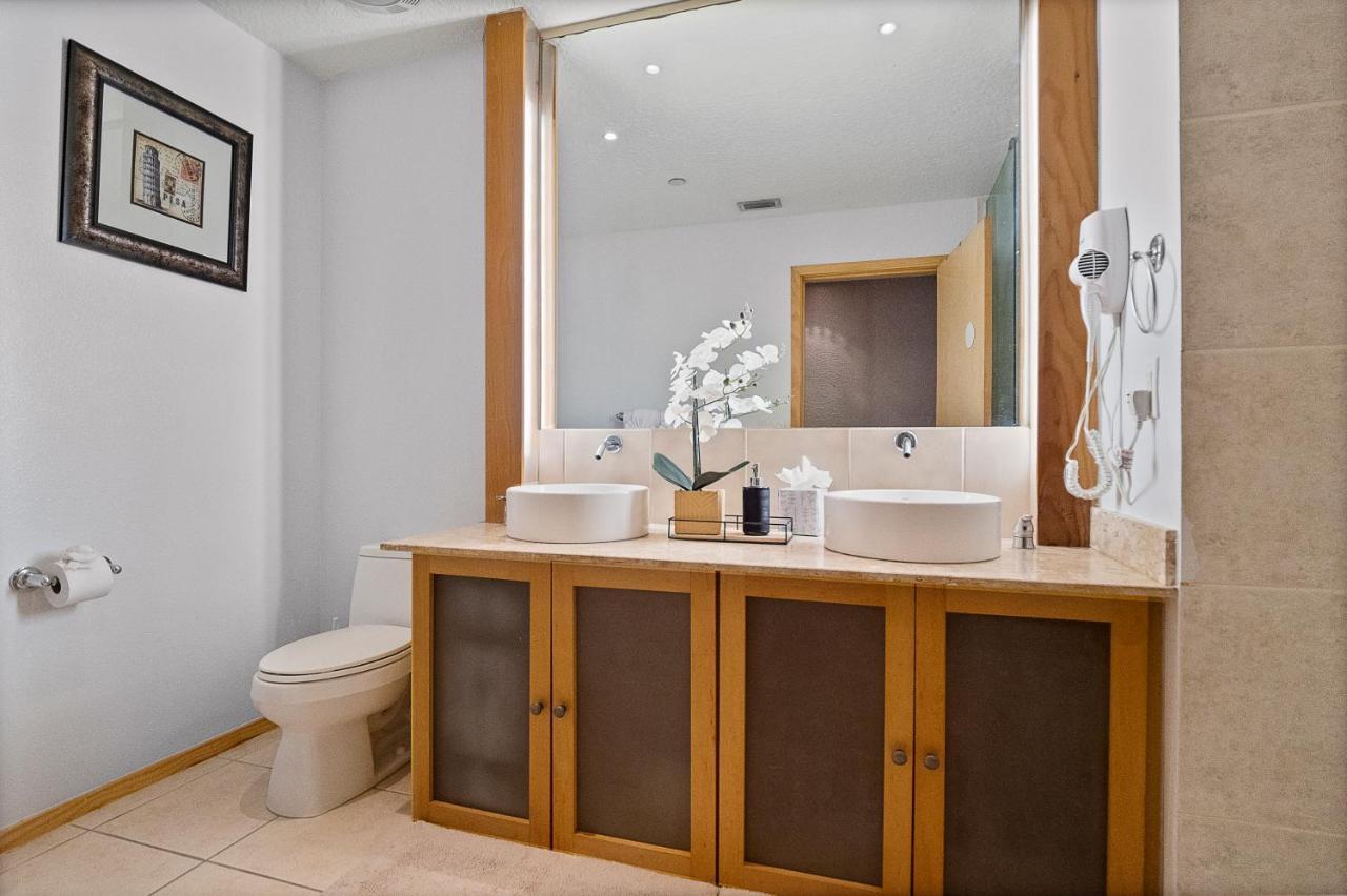 Couples Getaway - Sweet Retreat - European Village Best Location Palm Coast Bagian luar foto