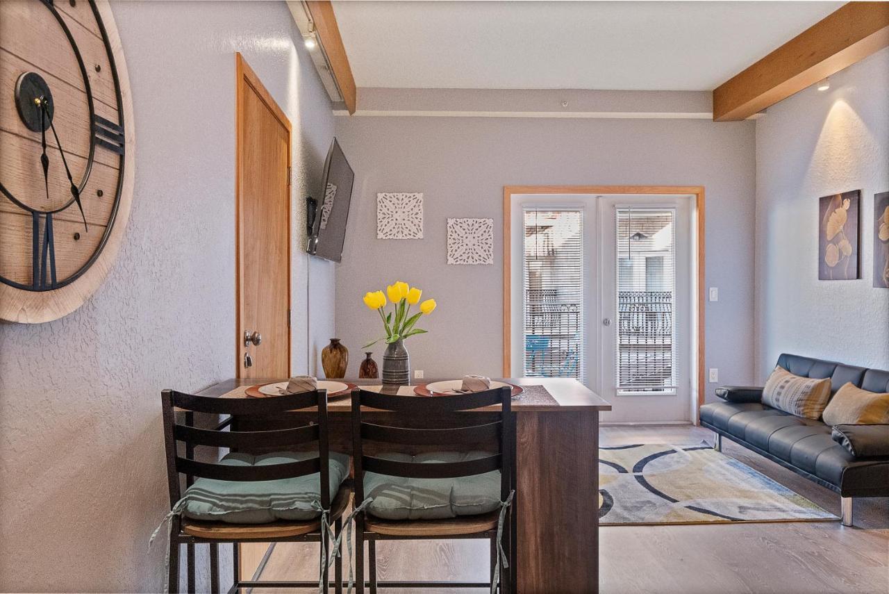 Couples Getaway - Sweet Retreat - European Village Best Location Palm Coast Bagian luar foto