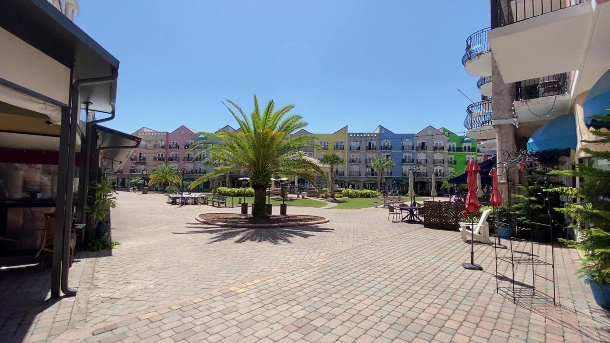 Couples Getaway - Sweet Retreat - European Village Best Location Palm Coast Bagian luar foto